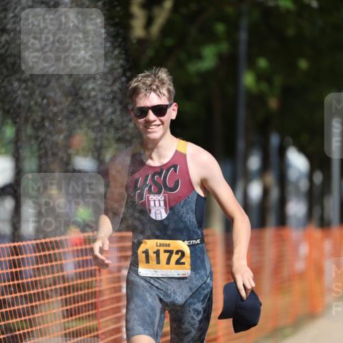 07.09.2025 - 19. Norderstedt Triathlon Michael Strokosch http://msf.ph/oto/8745388 07.09.2025 11:58:30 Laufen 185, 1172, 1182 meine-sportfotos.de