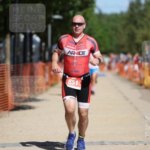 07.09.2025 - 19. Norderstedt Triathlon Michael Strokosch http://msf.ph/oto/8745391 07.09.2025 12:35:34 Laufen 140, 151, 851, 1220 meine-sportfotos.de