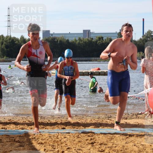 07.09.2025 - 19. Norderstedt Triathlon Luisa Fischer http://msf.ph/oto/8745405 07.09.2025 10:24:16 Schwimmen 60, 75, 79, 102, 105, 115, 134, 635, 636, 660, 665 meine-sportfotos.de