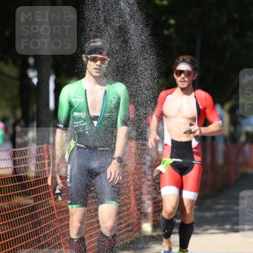 07.09.2025 - 19. Norderstedt Triathlon Michael Strokosch http://msf.ph/oto/8745427 07.09.2025 14:46:55 Laufen 974, 1016 meine-sportfotos.de
