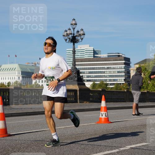 07.09.2025 - BARMER Alsterlauf Yannick Fuchs http://msf.ph/oto/8745435 07.09.2025 09:31:01 Laufen 3754, 8128 meine-sportfotos.de