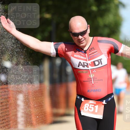 07.09.2025 - 19. Norderstedt Triathlon Michael Strokosch http://msf.ph/oto/8745437 07.09.2025 12:35:36 Laufen 140, 151, 697, 851, 1220 meine-sportfotos.de
