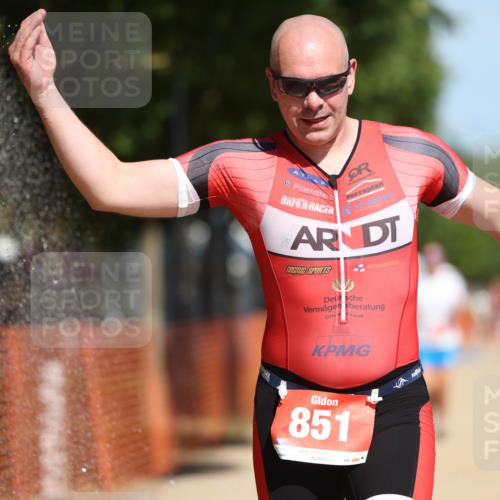 07.09.2025 - 19. Norderstedt Triathlon Michael Strokosch http://msf.ph/oto/8745444 07.09.2025 12:35:36 Laufen 140, 151, 697, 851, 1220 meine-sportfotos.de