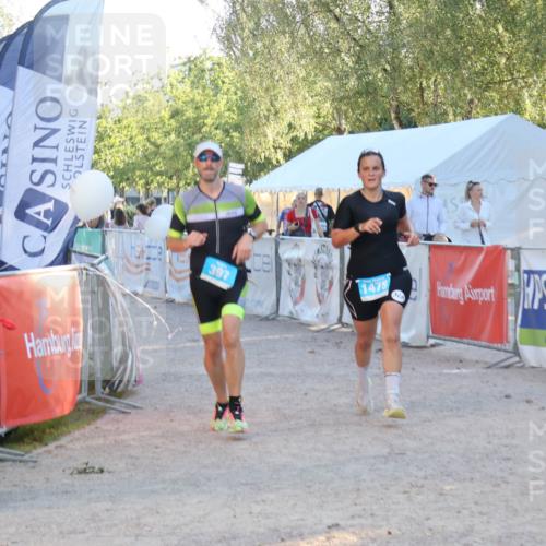 07.09.2025 - 19. Norderstedt Triathlon Luisa Fischer http://msf.ph/oto/8745464 07.09.2025 17:19:39 Ziel 397, 1475 meine-sportfotos.de