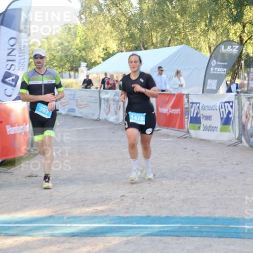 07.09.2025 - 19. Norderstedt Triathlon Luisa Fischer http://msf.ph/oto/8745476 07.09.2025 17:19:39 Ziel 397, 1475 meine-sportfotos.de
