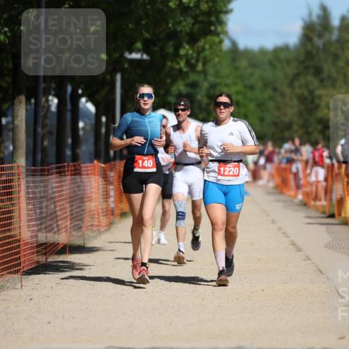 07.09.2025 - 19. Norderstedt Triathlon Michael Strokosch http://msf.ph/oto/8745477 07.09.2025 12:35:39 Laufen 140, 697, 737, 851, 1220 meine-sportfotos.de