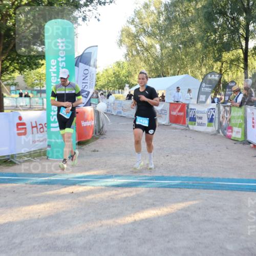 07.09.2025 - 19. Norderstedt Triathlon Luisa Fischer http://msf.ph/oto/8745484 07.09.2025 17:19:40 Ziel 397, 1475 meine-sportfotos.de