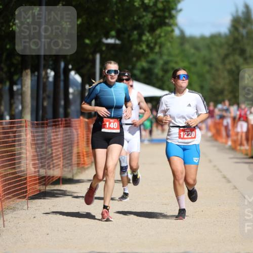07.09.2025 - 19. Norderstedt Triathlon Michael Strokosch http://msf.ph/oto/8745496 07.09.2025 12:35:39 Laufen 140, 697, 737, 851, 1220 meine-sportfotos.de