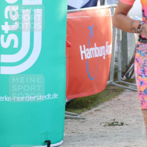 07.09.2025 - 19. Norderstedt Triathlon Luisa Fischer http://msf.ph/oto/8745502 07.09.2025 17:19:50 Ziel 897 meine-sportfotos.de