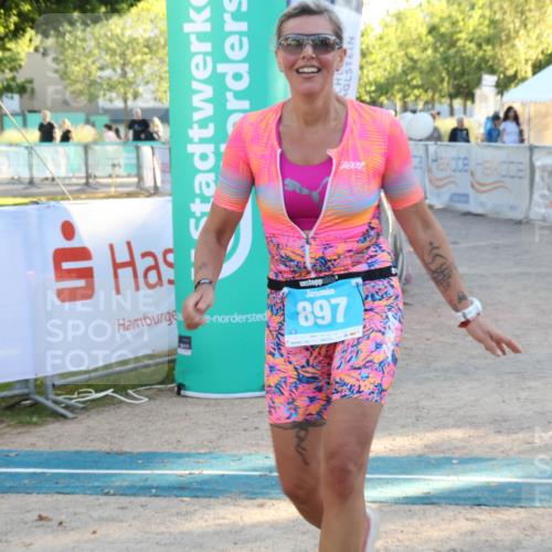 07.09.2025 - 19. Norderstedt Triathlon Luisa Fischer http://msf.ph/oto/8745515 07.09.2025 17:19:51 Ziel 897 meine-sportfotos.de