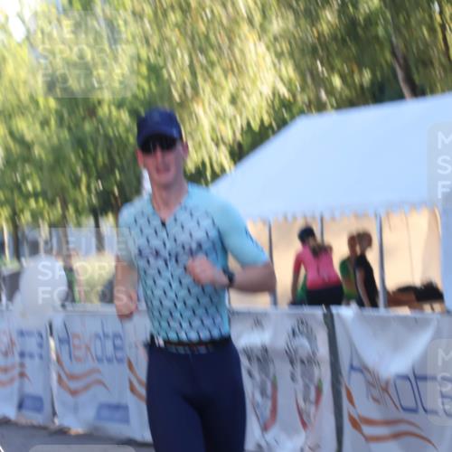 07.09.2025 - 19. Norderstedt Triathlon Luisa Fischer http://msf.ph/oto/8745517 07.09.2025 17:20:12 Ziel 405 meine-sportfotos.de