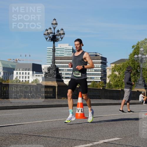 07.09.2025 - BARMER Alsterlauf Yannick Fuchs http://msf.ph/oto/8745537 07.09.2025 09:31:05 Laufen 5566, 1 meine-sportfotos.de