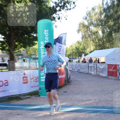 07.09.2025 - 19. Norderstedt Triathlon Luisa Fischer http://msf.ph/oto/8745541 07.09.2025 17:20:14 Ziel 405 meine-sportfotos.de