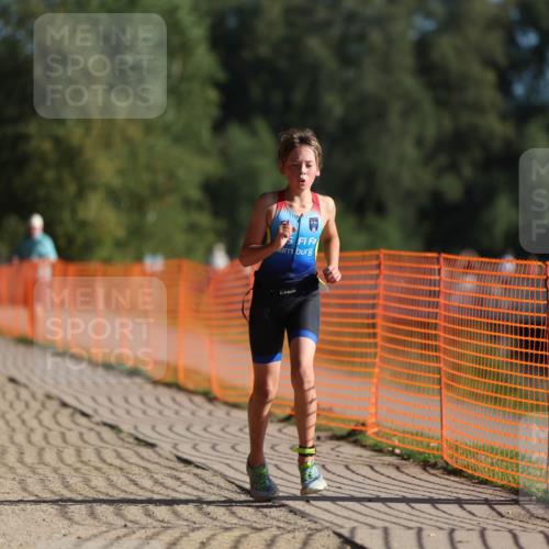 07.09.2025 - 19. Norderstedt Triathlon Michael Strokosch http://msf.ph/oto/8745542 07.09.2025 09:43:35 Laufen 562, 591, 609 meine-sportfotos.de