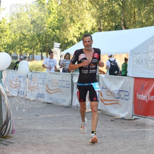 07.09.2025 - 19. Norderstedt Triathlon Luisa Fischer http://msf.ph/oto/8745548 07.09.2025 17:20:26 Ziel 406 meine-sportfotos.de