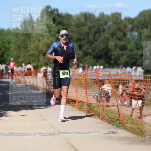 07.09.2025 - 19. Norderstedt Triathlon Michael Strokosch http://msf.ph/oto/8745594 07.09.2025 14:47:09 Laufen 980 meine-sportfotos.de
