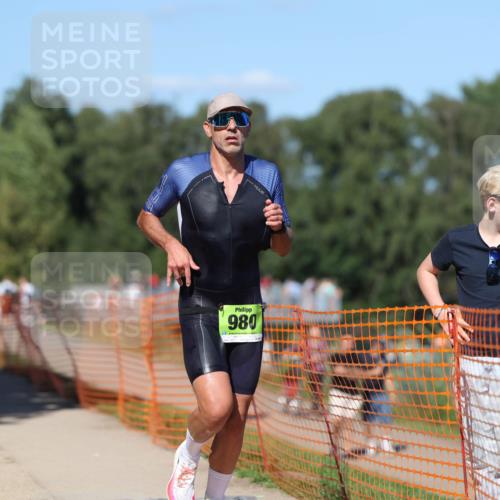 07.09.2025 - 19. Norderstedt Triathlon Michael Strokosch http://msf.ph/oto/8745640 07.09.2025 14:47:11 Laufen 980 meine-sportfotos.de