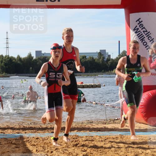 07.09.2025 - 19. Norderstedt Triathlon Luisa Fischer http://msf.ph/oto/8745642 07.09.2025 10:24:30 Schwimmen 60, 79, 83, 102, 104, 124, 132, 674, 683 meine-sportfotos.de