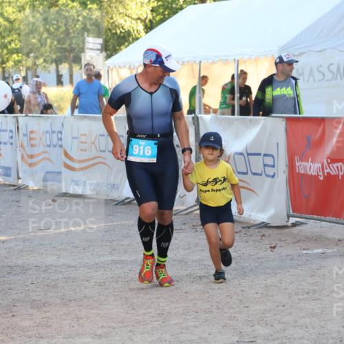07.09.2025 - 19. Norderstedt Triathlon Luisa Fischer http://msf.ph/oto/8745660 07.09.2025 17:20:40 Ziel 916 meine-sportfotos.de