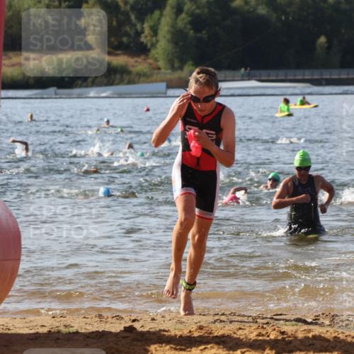 07.09.2025 - 19. Norderstedt Triathlon Luisa Fischer http://msf.ph/oto/8745667 07.09.2025 10:24:33 Schwimmen 83, 104, 124, 132, 674, 683 meine-sportfotos.de