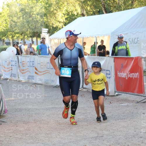 07.09.2025 - 19. Norderstedt Triathlon Luisa Fischer http://msf.ph/oto/8745674 07.09.2025 17:20:41 Ziel 916 meine-sportfotos.de