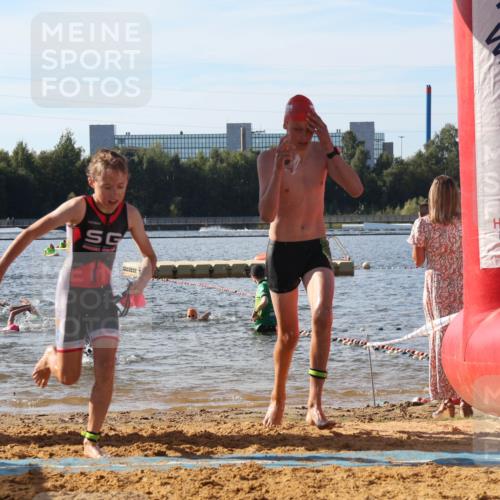 07.09.2025 - 19. Norderstedt Triathlon Luisa Fischer http://msf.ph/oto/8745687 07.09.2025 10:24:35 Schwimmen 83, 104, 123, 124, 132, 674, 683 meine-sportfotos.de