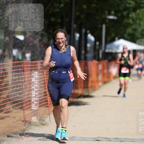 07.09.2025 - 19. Norderstedt Triathlon Michael Strokosch http://msf.ph/oto/8745692 07.09.2025 12:35:59 Laufen 1242, 1258 meine-sportfotos.de