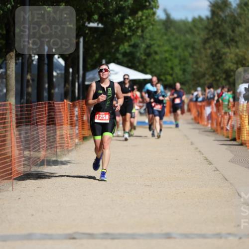 07.09.2025 - 19. Norderstedt Triathlon Michael Strokosch http://msf.ph/oto/8745736 07.09.2025 12:36:01 Laufen 1242, 1258 meine-sportfotos.de