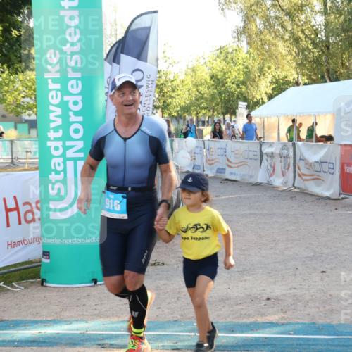 07.09.2025 - 19. Norderstedt Triathlon Luisa Fischer http://msf.ph/oto/8745739 07.09.2025 17:20:44 Ziel 916 meine-sportfotos.de