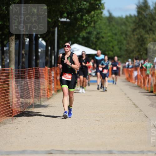 07.09.2025 - 19. Norderstedt Triathlon Michael Strokosch http://msf.ph/oto/8745746 07.09.2025 12:36:01 Laufen 1242, 1258 meine-sportfotos.de