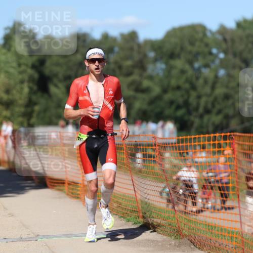 07.09.2025 - 19. Norderstedt Triathlon Michael Strokosch http://msf.ph/oto/8745747 07.09.2025 14:47:20 Laufen 975 meine-sportfotos.de