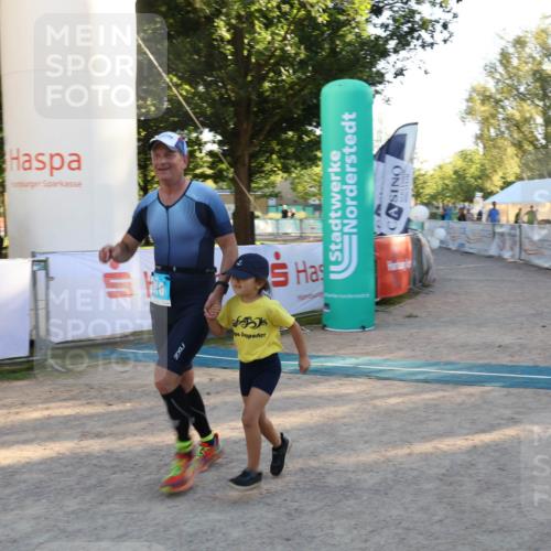 07.09.2025 - 19. Norderstedt Triathlon Luisa Fischer http://msf.ph/oto/8745761 07.09.2025 17:20:45 Ziel 916 meine-sportfotos.de