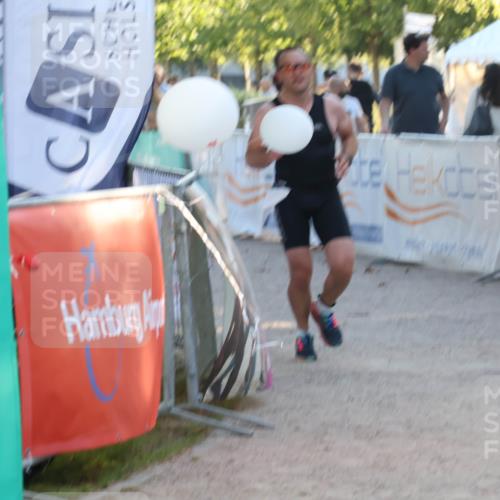 07.09.2025 - 19. Norderstedt Triathlon Luisa Fischer http://msf.ph/oto/8745767 07.09.2025 17:21:00 Ziel 893 meine-sportfotos.de