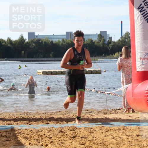 07.09.2025 - 19. Norderstedt Triathlon Luisa Fischer http://msf.ph/oto/8745784 07.09.2025 10:24:41 Schwimmen 83, 104, 123, 132, 674, 683 meine-sportfotos.de