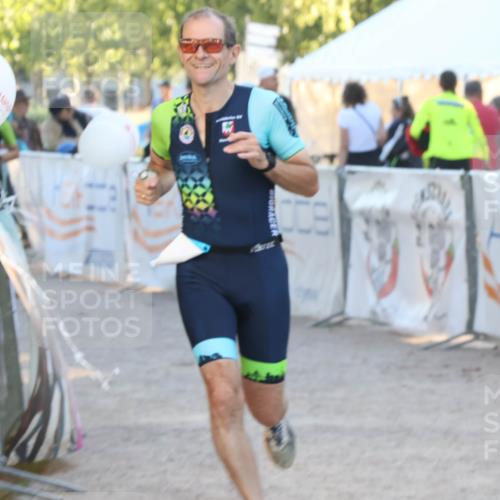 07.09.2025 - 19. Norderstedt Triathlon Luisa Fischer http://msf.ph/oto/8745822 07.09.2025 17:22:14 Ziel 923 meine-sportfotos.de