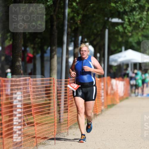 07.09.2025 - 19. Norderstedt Triathlon Michael Strokosch http://msf.ph/oto/8745840 07.09.2025 11:59:16 Laufen 229, 281, 760 meine-sportfotos.de