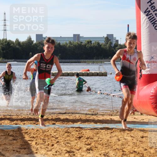 07.09.2025 - 19. Norderstedt Triathlon Luisa Fischer http://msf.ph/oto/8745849 07.09.2025 10:24:52 Schwimmen 61, 62, 73, 100, 120, 123, 126, 130 meine-sportfotos.de