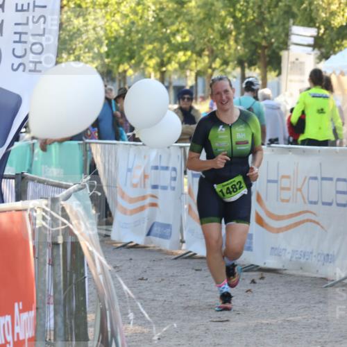 07.09.2025 - 19. Norderstedt Triathlon Luisa Fischer http://msf.ph/oto/8745858 07.09.2025 17:22:17 Ziel 923, 1482 meine-sportfotos.de