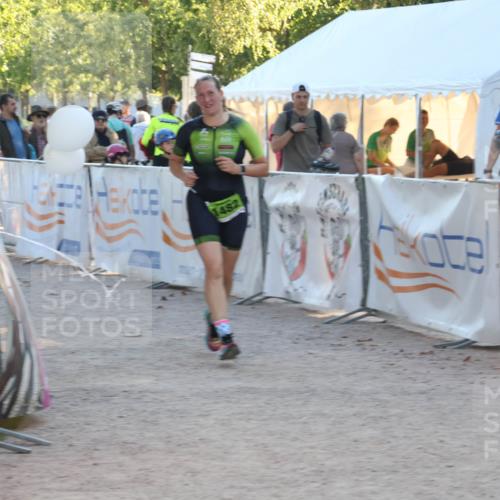 07.09.2025 - 19. Norderstedt Triathlon Luisa Fischer http://msf.ph/oto/8745880 07.09.2025 17:22:18 Ziel 923, 1482 meine-sportfotos.de