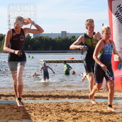07.09.2025 - 19. Norderstedt Triathlon Luisa Fischer http://msf.ph/oto/8745886 07.09.2025 10:24:55 Schwimmen 61, 62, 73, 100, 111, 120, 126, 130 meine-sportfotos.de