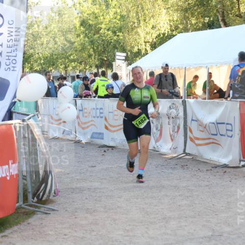 07.09.2025 - 19. Norderstedt Triathlon Luisa Fischer http://msf.ph/oto/8745888 07.09.2025 17:22:18 Ziel 923, 1482 meine-sportfotos.de