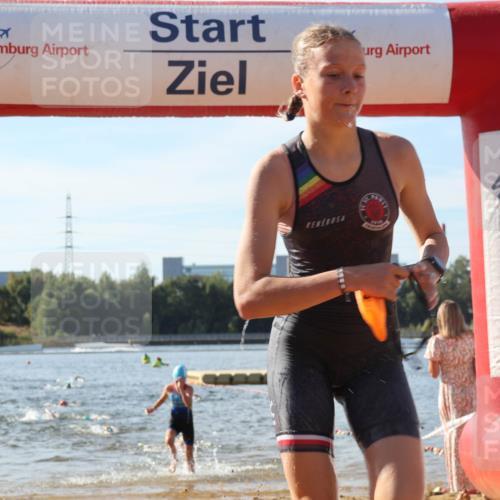 07.09.2025 - 19. Norderstedt Triathlon Luisa Fischer http://msf.ph/oto/8745901 07.09.2025 10:24:57 Schwimmen 61, 62, 73, 100, 111, 120, 126, 130 meine-sportfotos.de