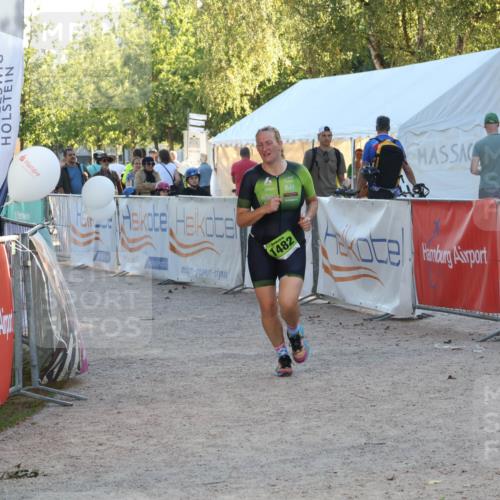 07.09.2025 - 19. Norderstedt Triathlon Luisa Fischer http://msf.ph/oto/8745918 07.09.2025 17:22:20 Ziel 923, 1482 meine-sportfotos.de
