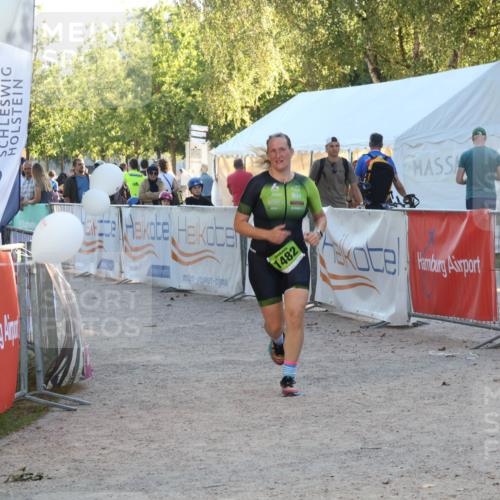 07.09.2025 - 19. Norderstedt Triathlon Luisa Fischer http://msf.ph/oto/8745924 07.09.2025 17:22:20 Ziel 923, 1482 meine-sportfotos.de