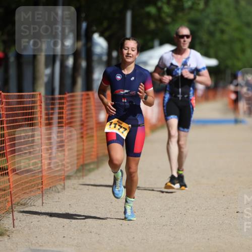 07.09.2025 - 19. Norderstedt Triathlon Michael Strokosch http://msf.ph/oto/8745960 07.09.2025 11:59:34 Laufen 296, 1177 meine-sportfotos.de