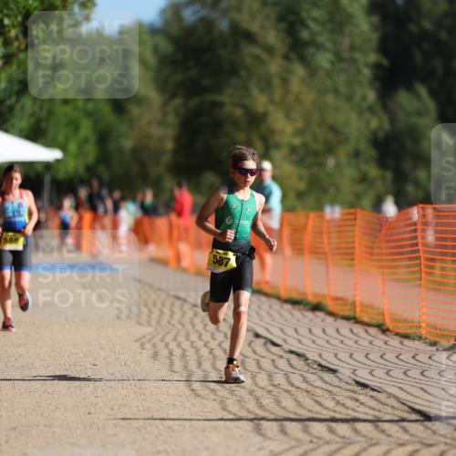07.09.2025 - 19. Norderstedt Triathlon Michael Strokosch http://msf.ph/oto/8745982 07.09.2025 09:44:04 Laufen 563, 586, 587, 613 meine-sportfotos.de