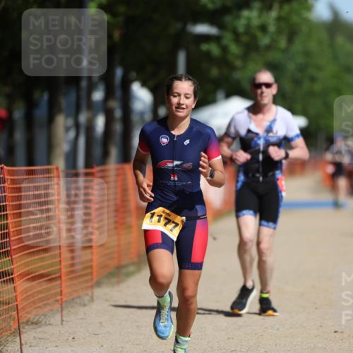 07.09.2025 - 19. Norderstedt Triathlon Michael Strokosch http://msf.ph/oto/8745984 07.09.2025 11:59:34 Laufen 296, 1177 meine-sportfotos.de