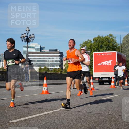 07.09.2025 - BARMER Alsterlauf Yannick Fuchs http://msf.ph/oto/8746010 07.09.2025 09:31:31 Laufen 5458, 619, 5546 meine-sportfotos.de