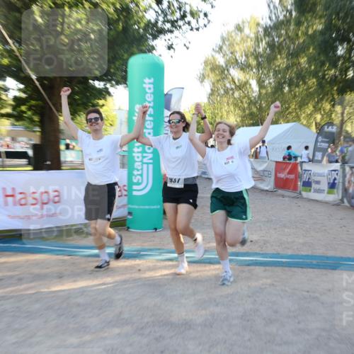 07.09.2025 - 19. Norderstedt Triathlon Luisa Fischer http://msf.ph/oto/8746017 07.09.2025 17:22:35 Ziel 937 meine-sportfotos.de