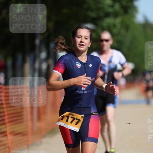 07.09.2025 - 19. Norderstedt Triathlon Michael Strokosch http://msf.ph/oto/8746022 07.09.2025 11:59:36 Laufen 296, 1177, 1383 meine-sportfotos.de